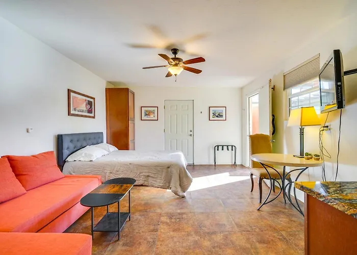 Casita Near Botanical Gardens: Shared Yard! * Tucson