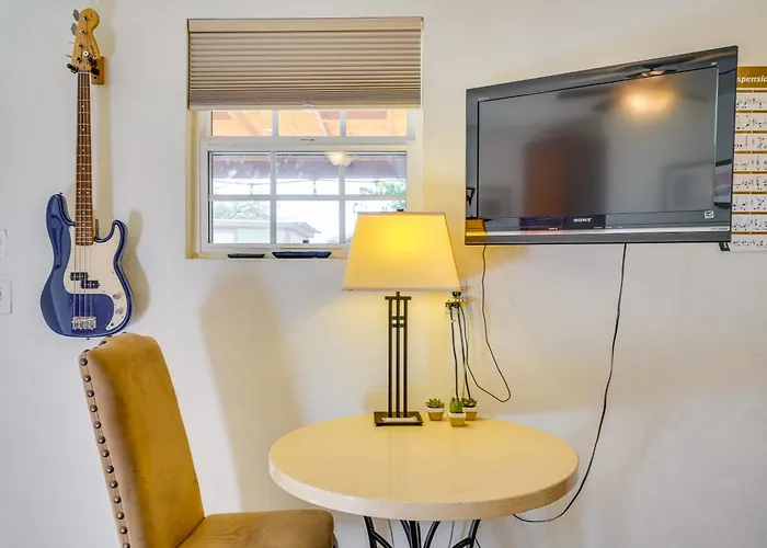 Casita Near Botanical Gardens: Shared Yard! Apartment